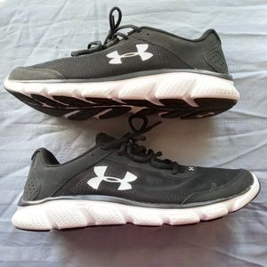 Under Armour Women Shoes